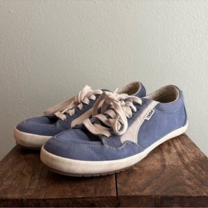 Taos Footwear Blue and Cream Sneakers